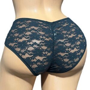 Victoria’s Secret Low Rise Hiphugger Cotton & Ruched Lace on back Panty black S